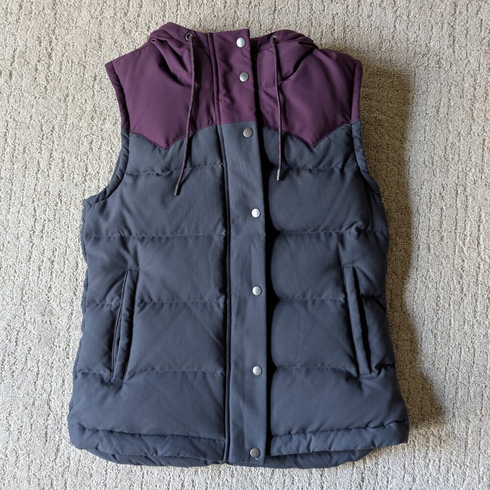 Patagonia Bivy Vest Women's Small 2-tone Smolder Blue & Deep Plum Hooded Puffer